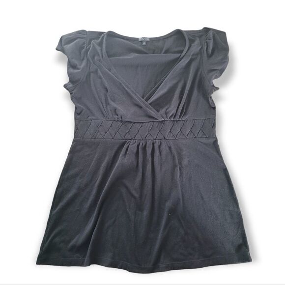 Maurices Tops - Maurices braided waist short sleeve